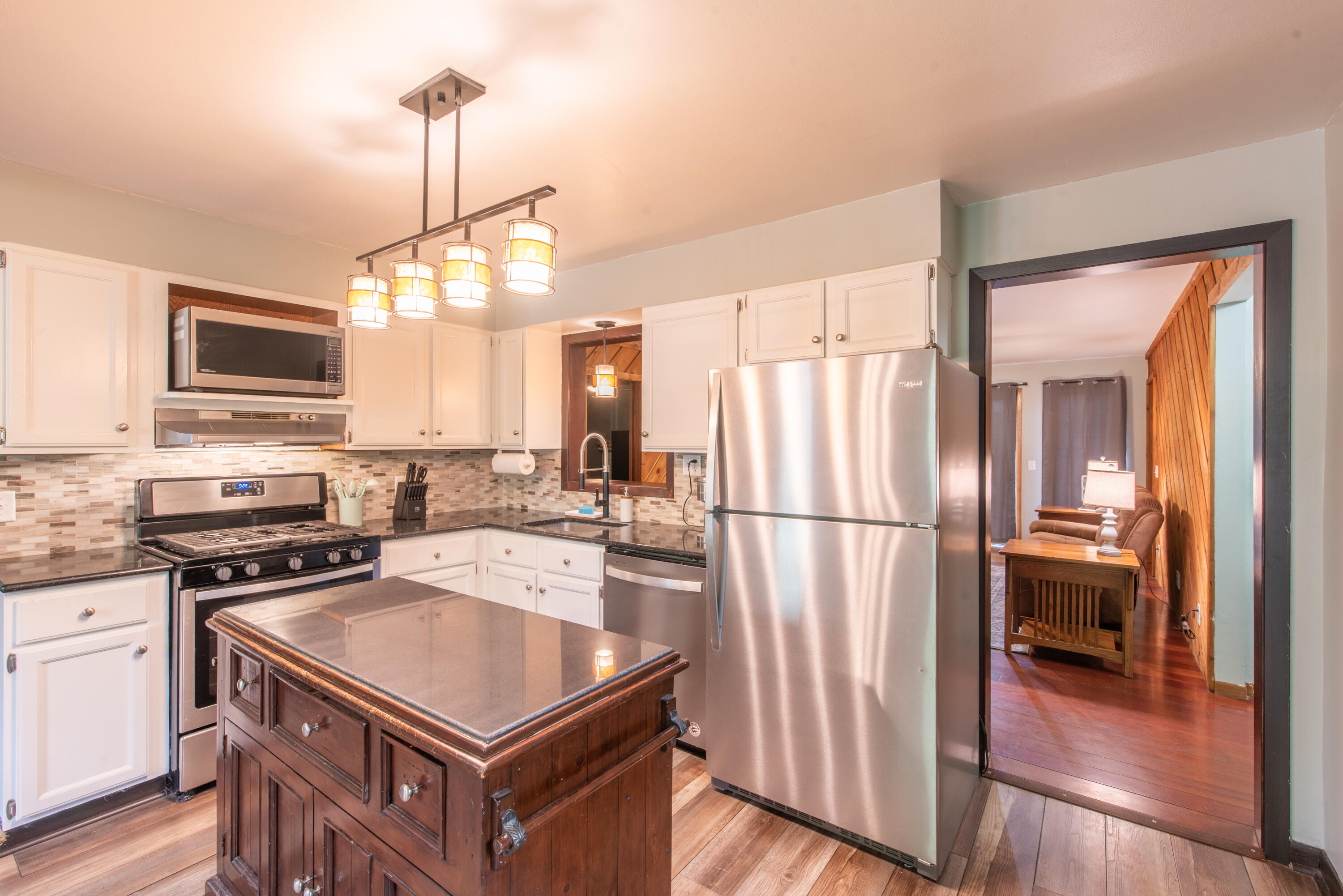 Wisconsin Lake Home for sale (MLS#: 1931966) at 503 S Front St, in Rochester, Wisconsin. (3 of 13)