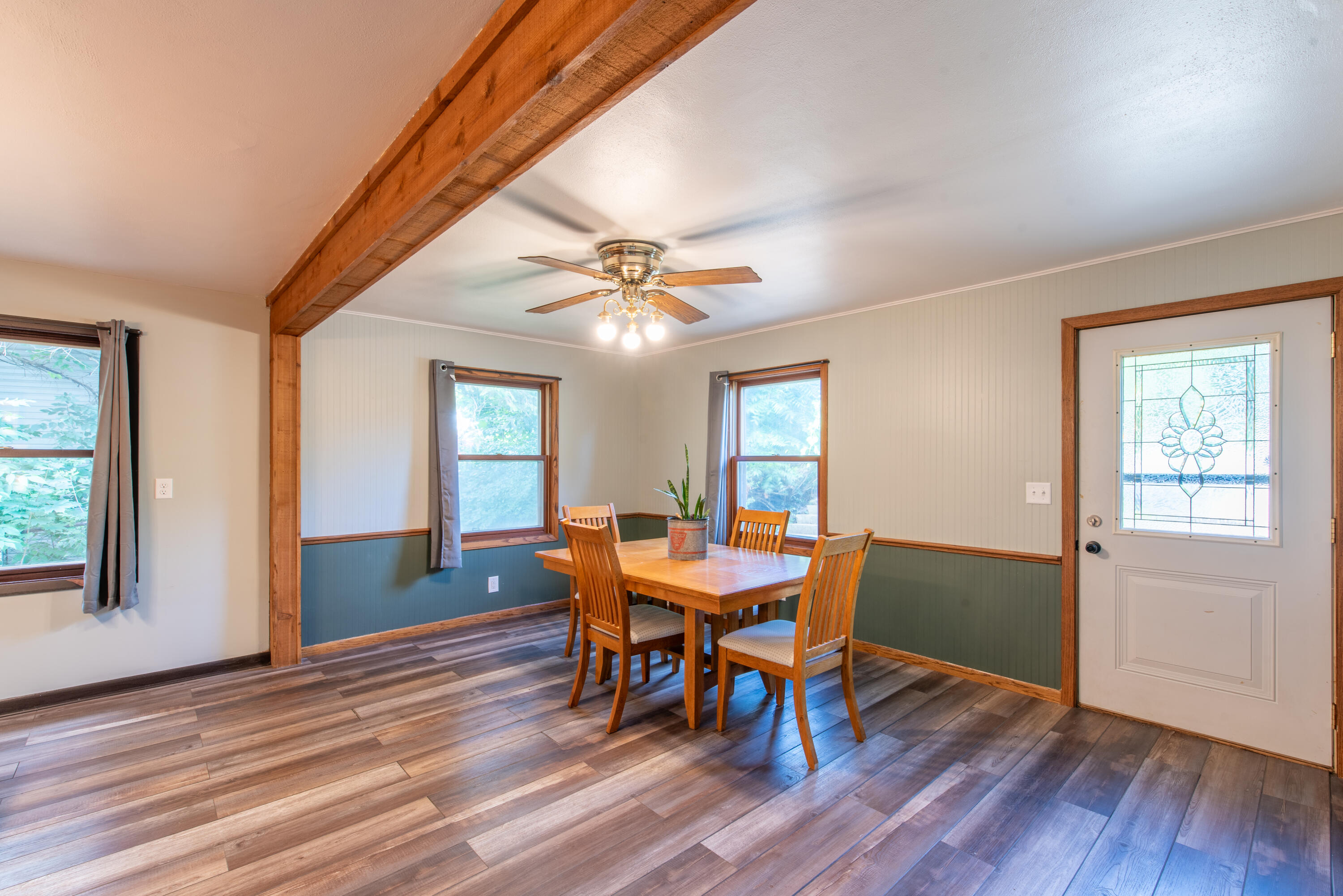 Wisconsin Lake Home for sale (MLS#: 1931966) at 503 S Front St, in Rochester, Wisconsin. (4 of 13)