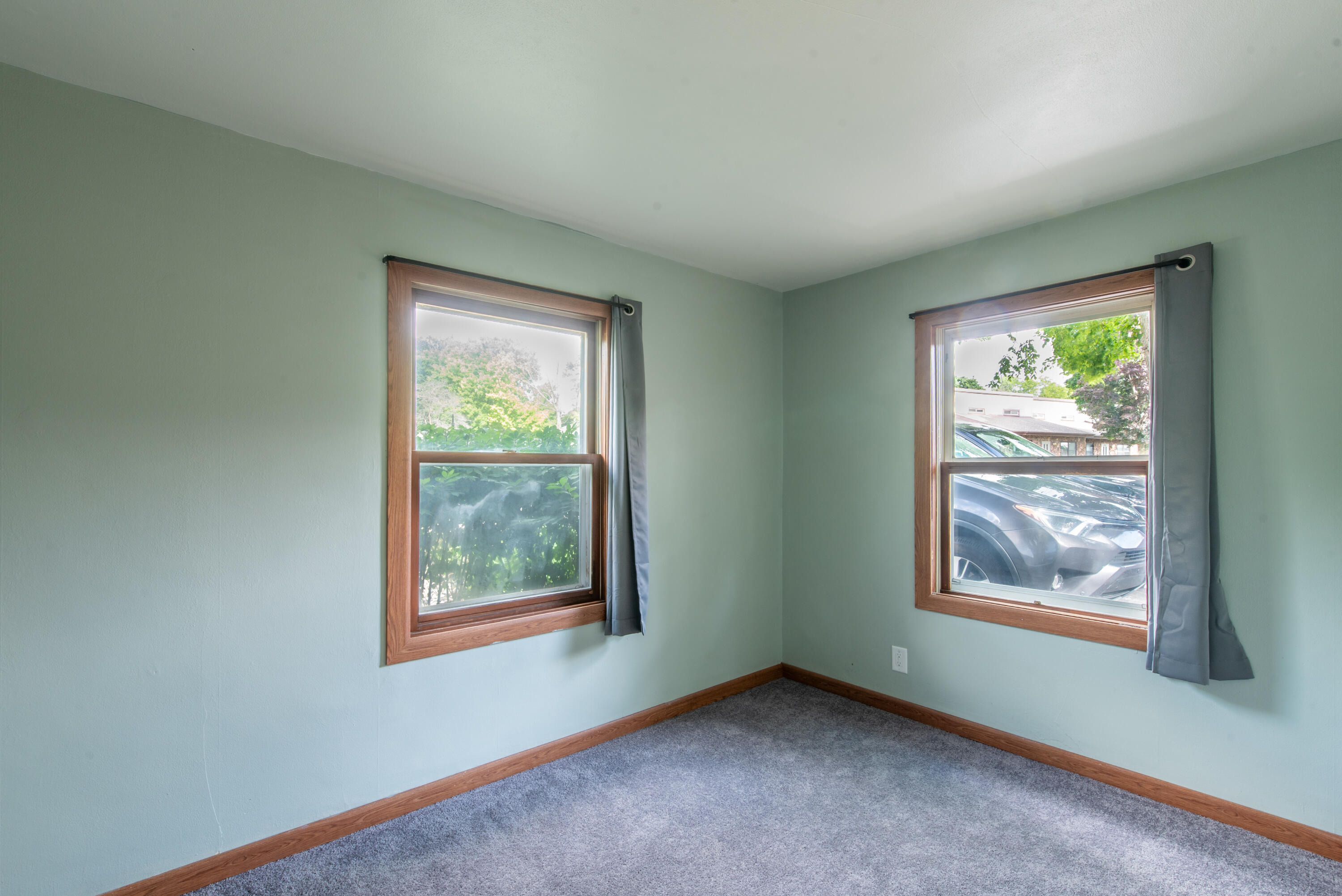 Wisconsin Lake Home for sale (MLS#: 1931966) at 503 S Front St, in Rochester, Wisconsin. (8 of 13)