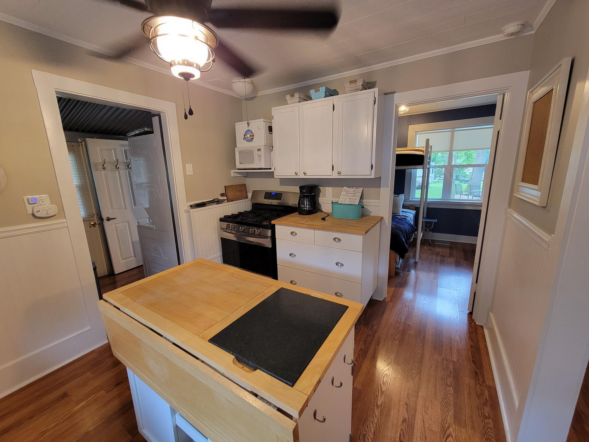 Wisconsin Lake Home for sale (MLS#: 1932181) at 1610  Jackson Park Dr, in Delavan, Wisconsin. (12 of 32)