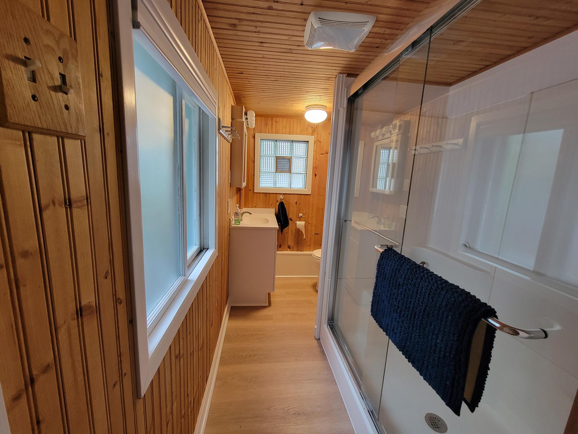Wisconsin Lake Home for sale (MLS#: 1932181) at 1610  Jackson Park Dr, in Delavan, Wisconsin. (19 of 32)