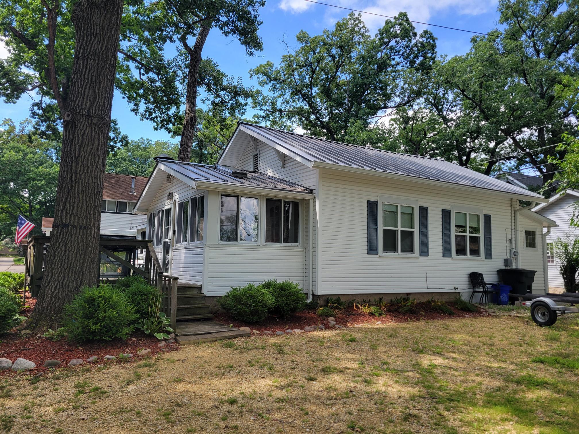 Wisconsin Lake Home for sale (MLS#: 1932181) at 1610  Jackson Park Dr, in Delavan, Wisconsin. (26 of 32)