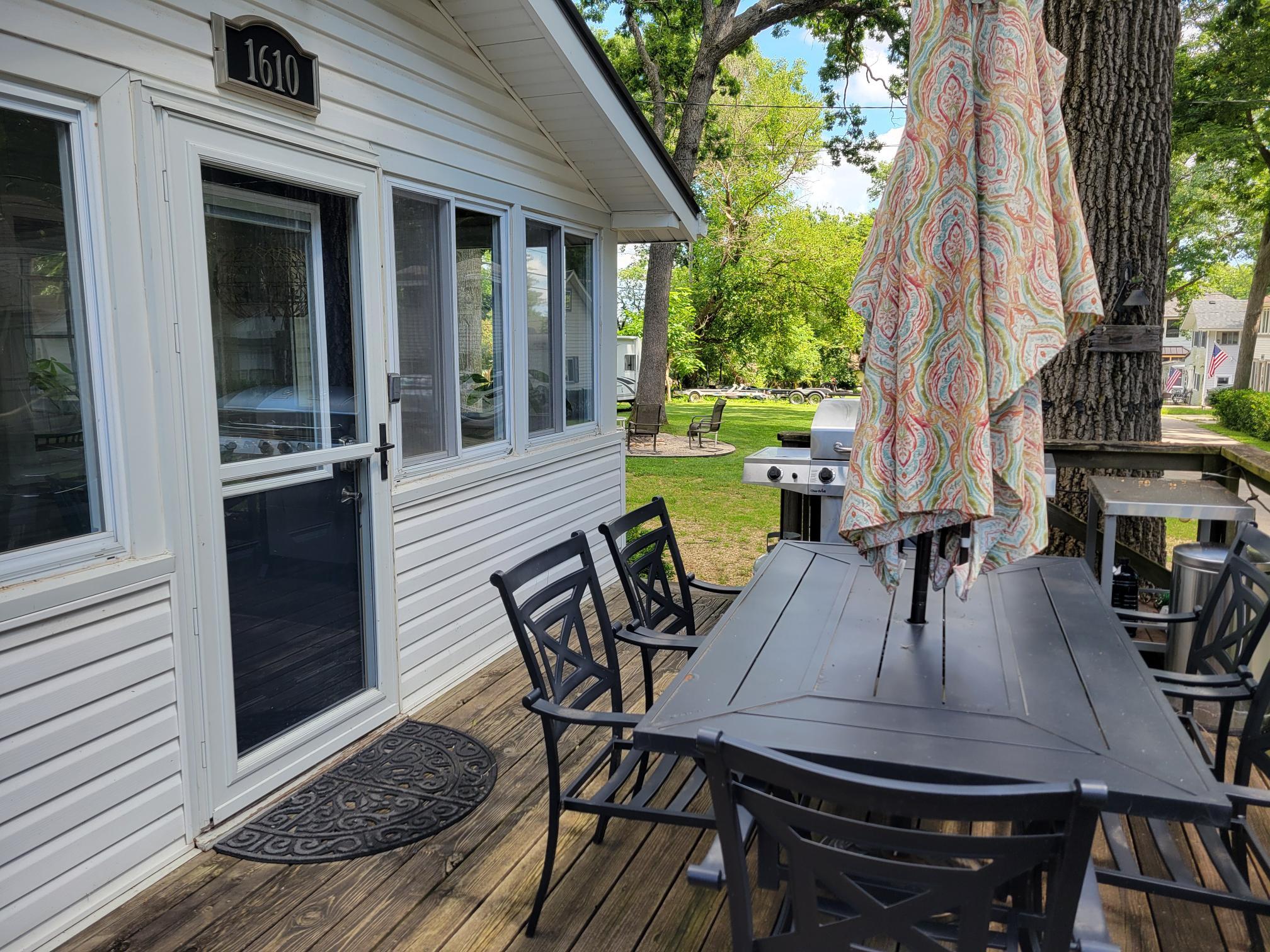 Wisconsin Lake Home for sale (MLS#: 1932181) at 1610  Jackson Park Dr, in Delavan, Wisconsin. (27 of 32)