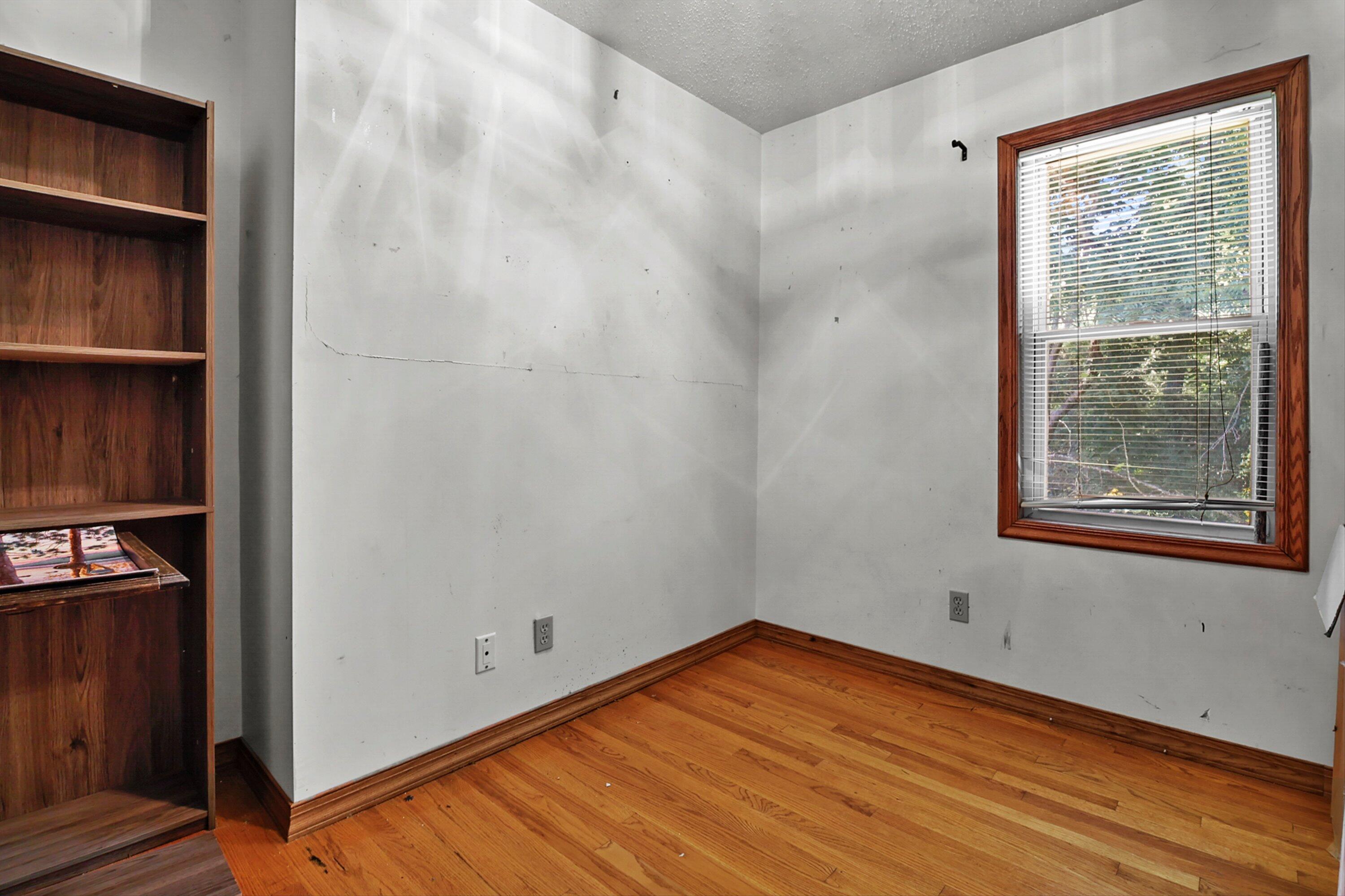 Wisconsin Lake Home for sale (MLS#: 1932191) at N3199  Hickory Rd, in Geneva, Wisconsin. (17 of 19)