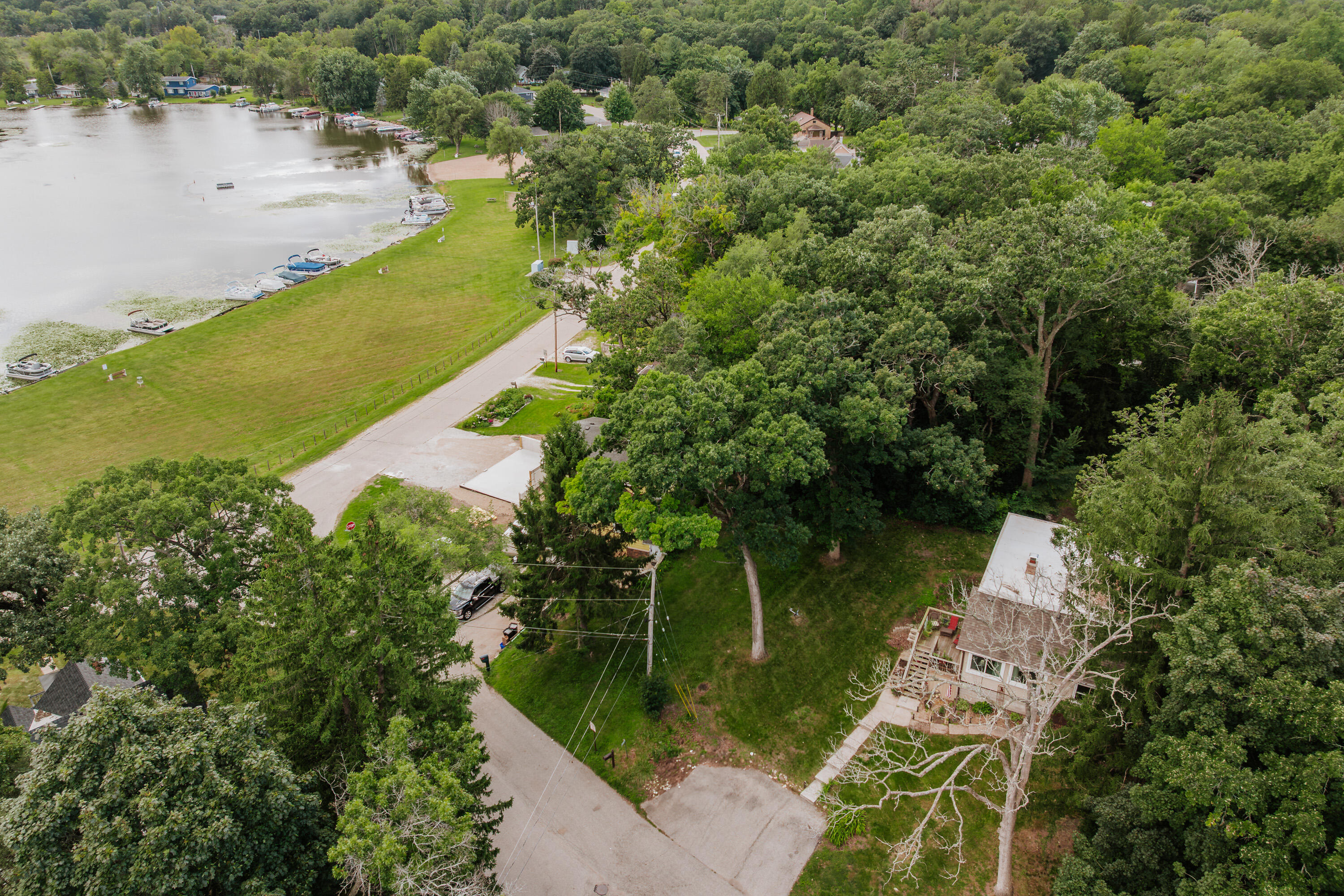 Wisconsin Lake Home for sale (MLS#: 1932519) at 34115  Grand Blvd, in Burlington, Wisconsin. (3 of 39)