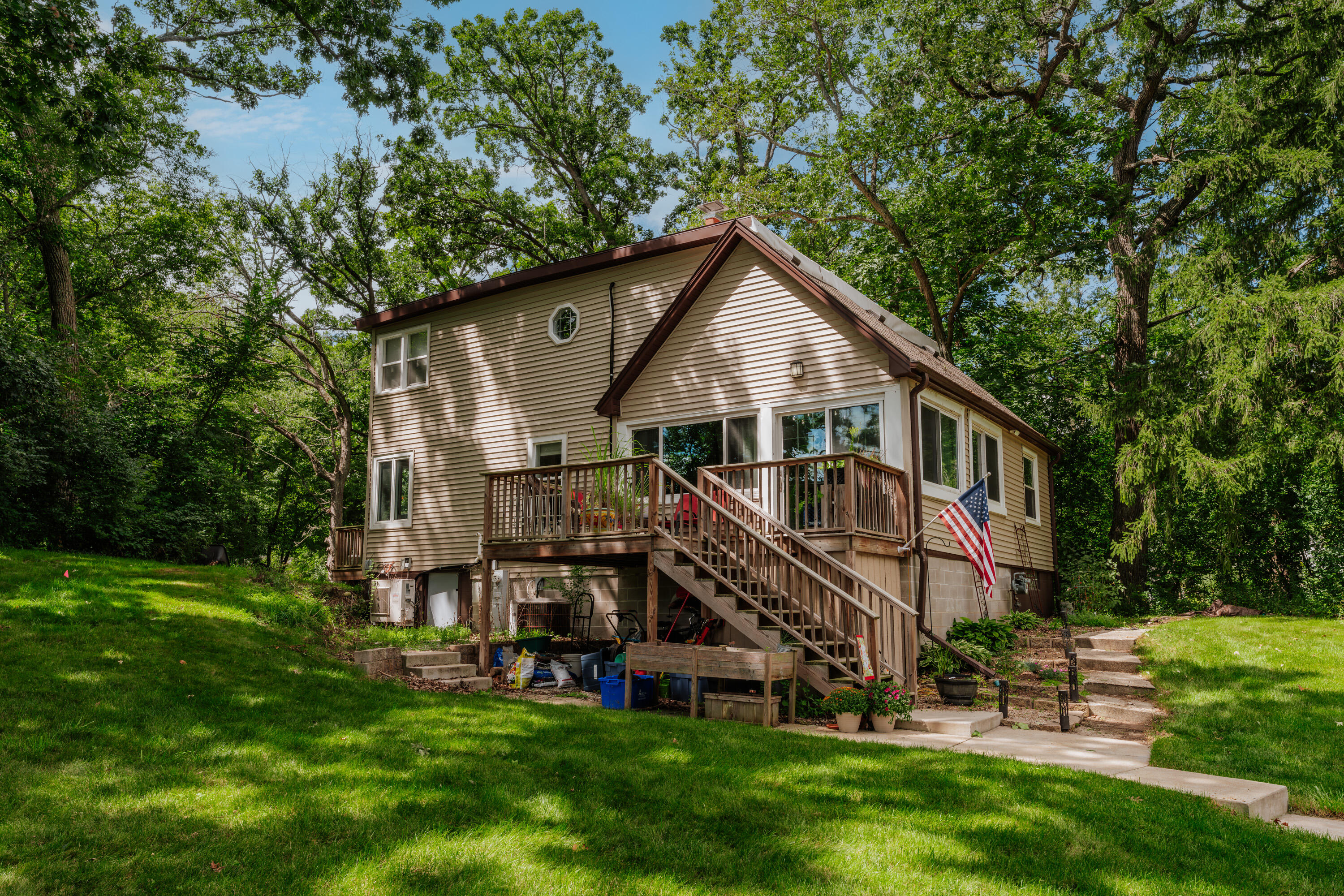 Wisconsin Lake Home for sale (MLS#: 1932519) at 34115  Grand Blvd, in Burlington, Wisconsin. (6 of 39)
