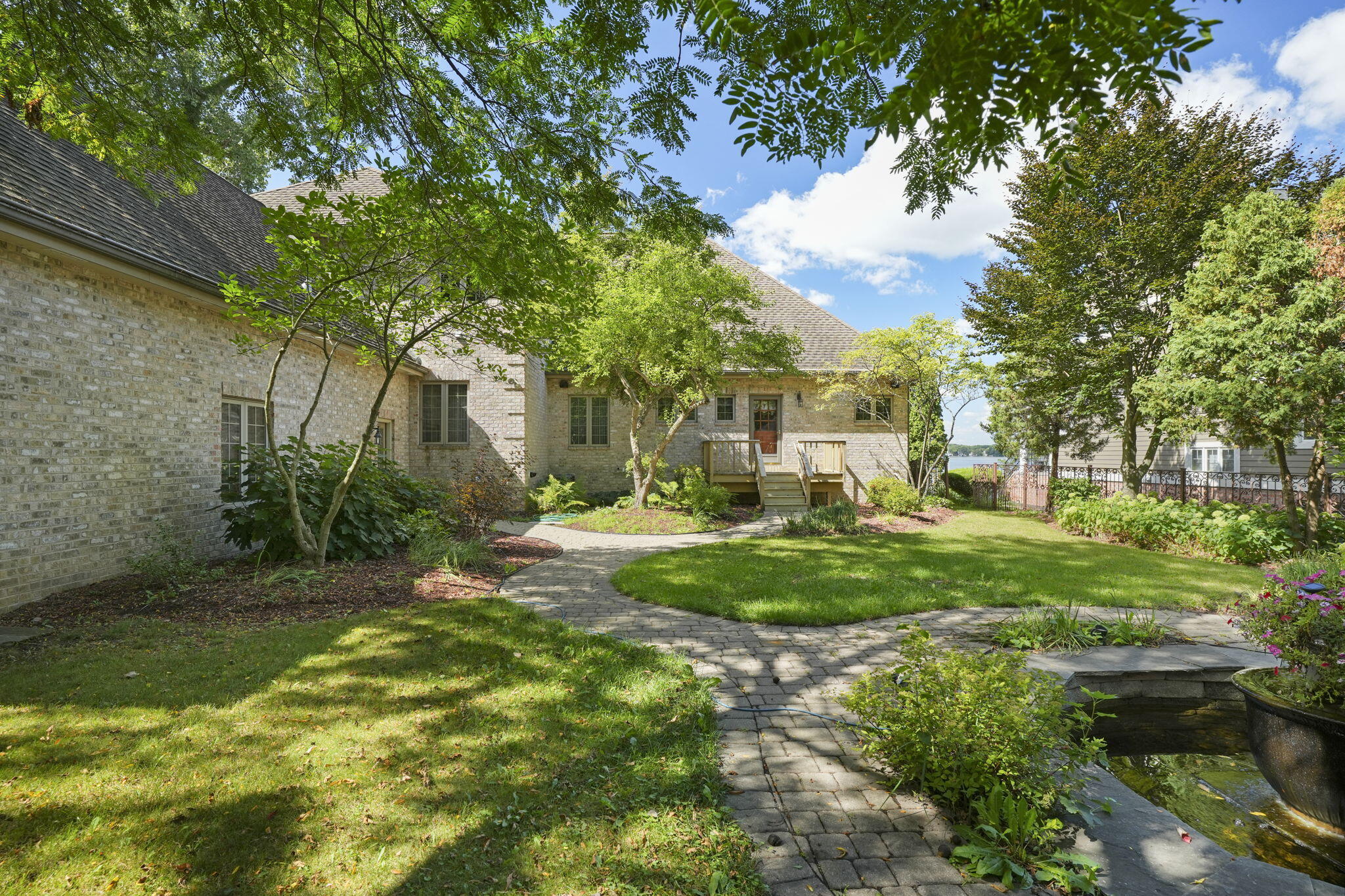 Wisconsin Lake Home for sale (MLS#: 1932520) at N9198  East Shore Rd, in East Troy, Wisconsin. (13 of 60)