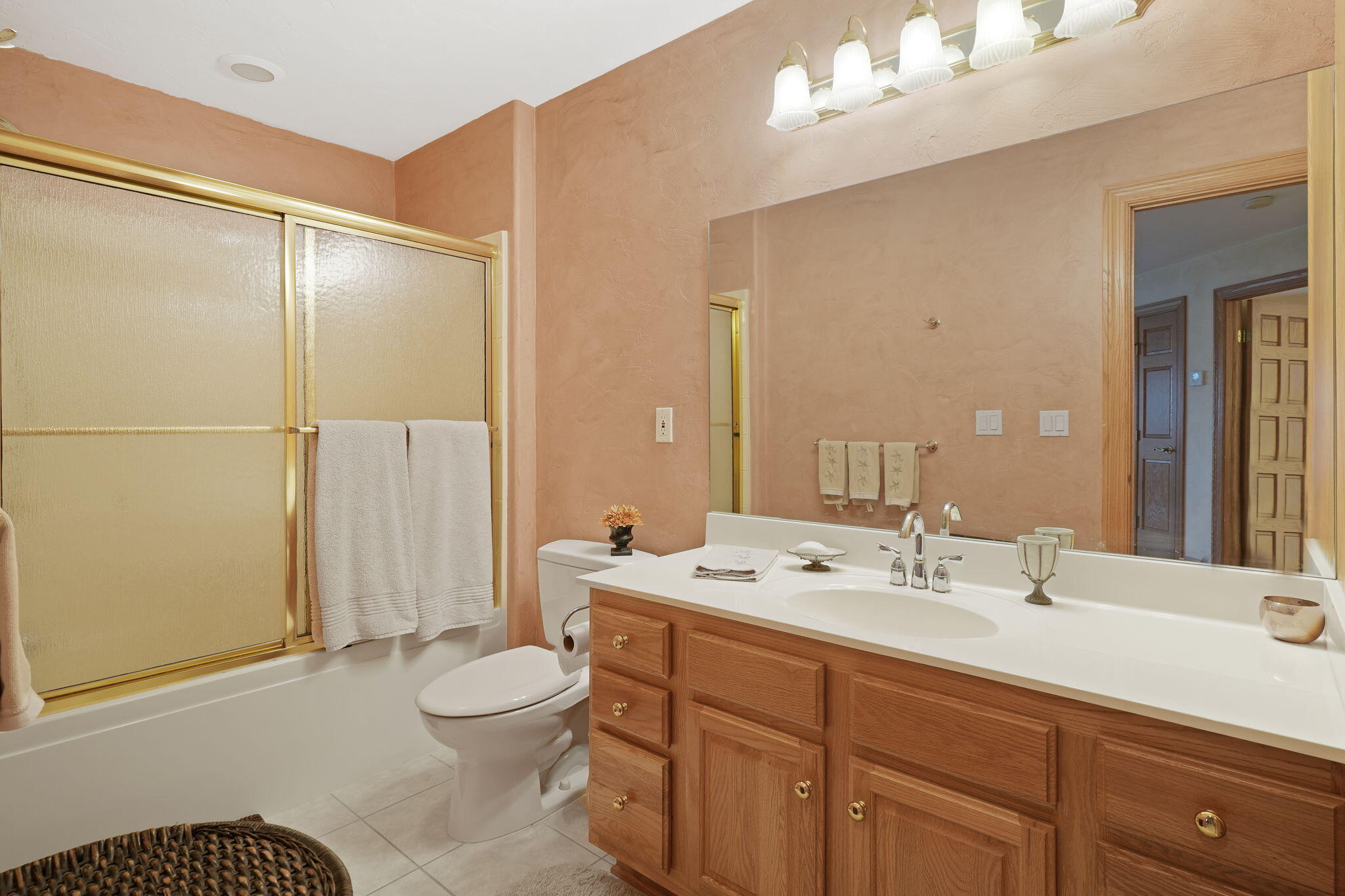Wisconsin Lake Home for sale (MLS#: 1932520) at N9198  East Shore Rd, in East Troy, Wisconsin. (49 of 60)