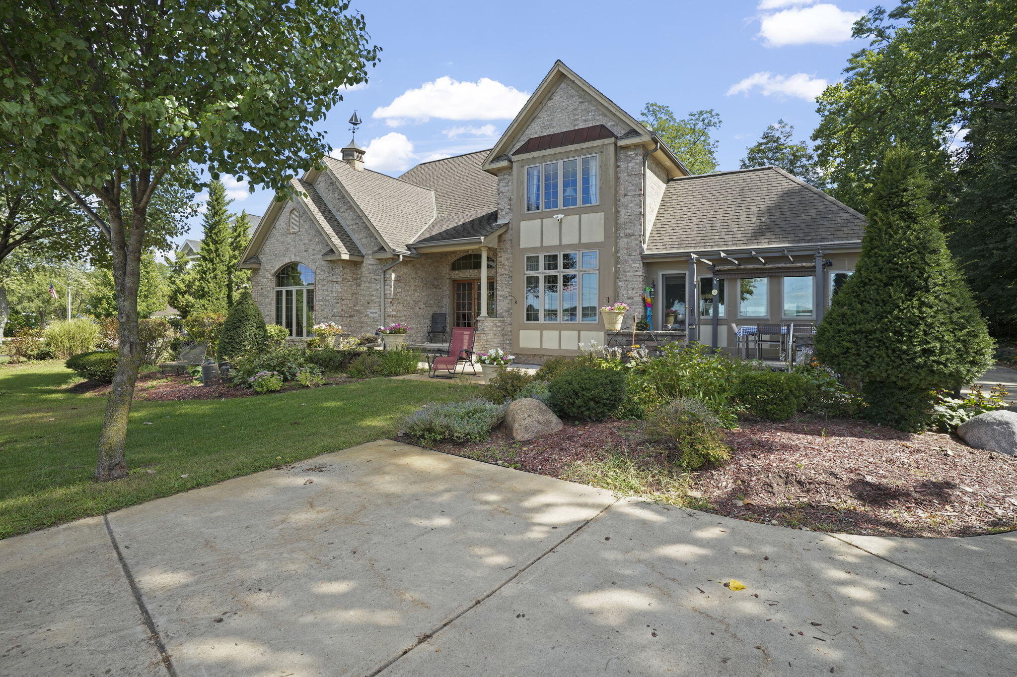 Wisconsin Lake Home for sale (MLS#: 1932520) at N9198  East Shore Rd, in East Troy, Wisconsin. (7 of 60)