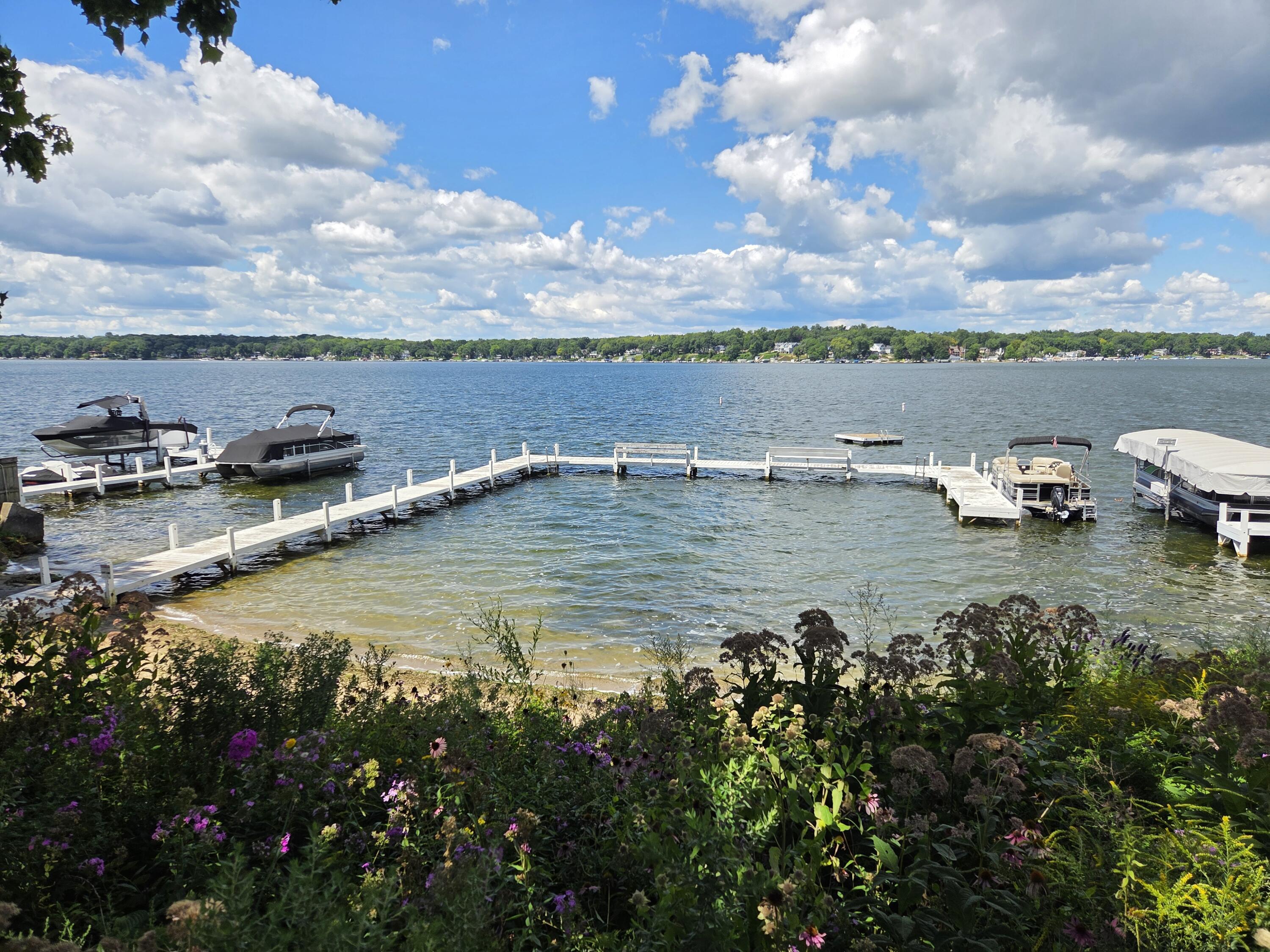 Wisconsin Lake Home for sale (MLS#: 1932622) at 2816  Mabie St, in Delavan, Wisconsin. (2 of 30)