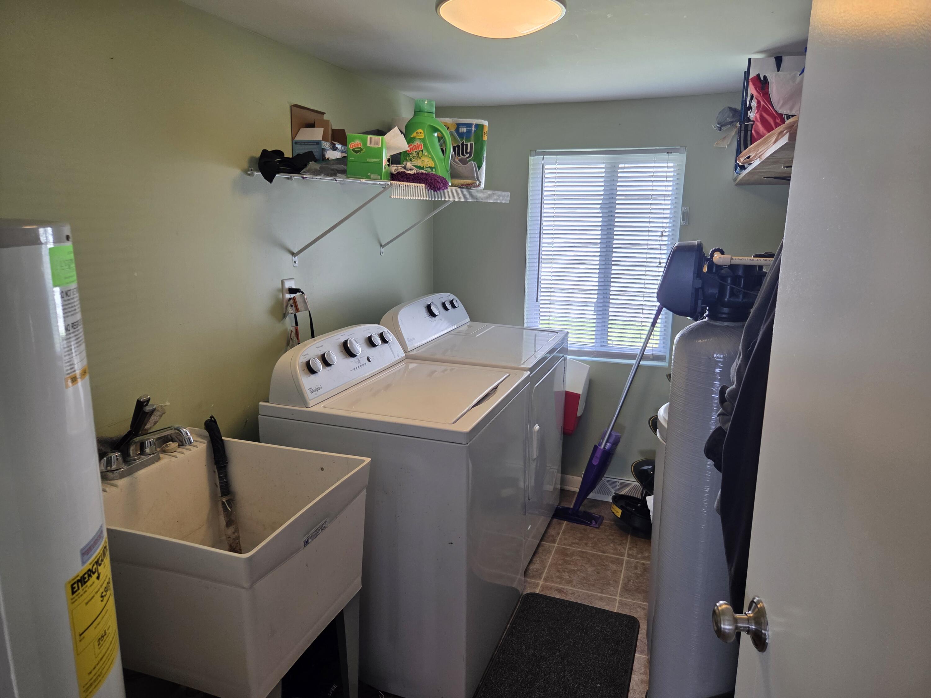 Wisconsin Lake Home for sale (MLS#: 1932622) at 2816  Mabie St, in Delavan, Wisconsin. (19 of 30)