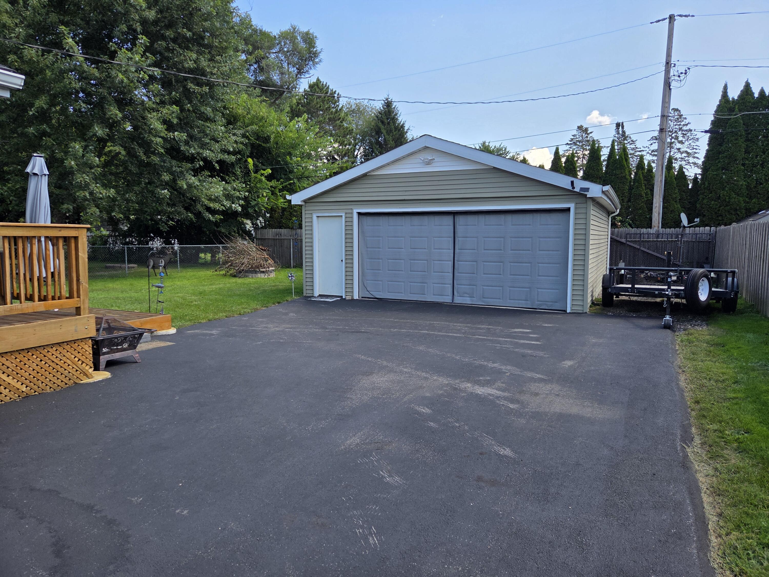 Wisconsin Lake Home for sale (MLS#: 1932622) at 2816  Mabie St, in Delavan, Wisconsin. (21 of 30)