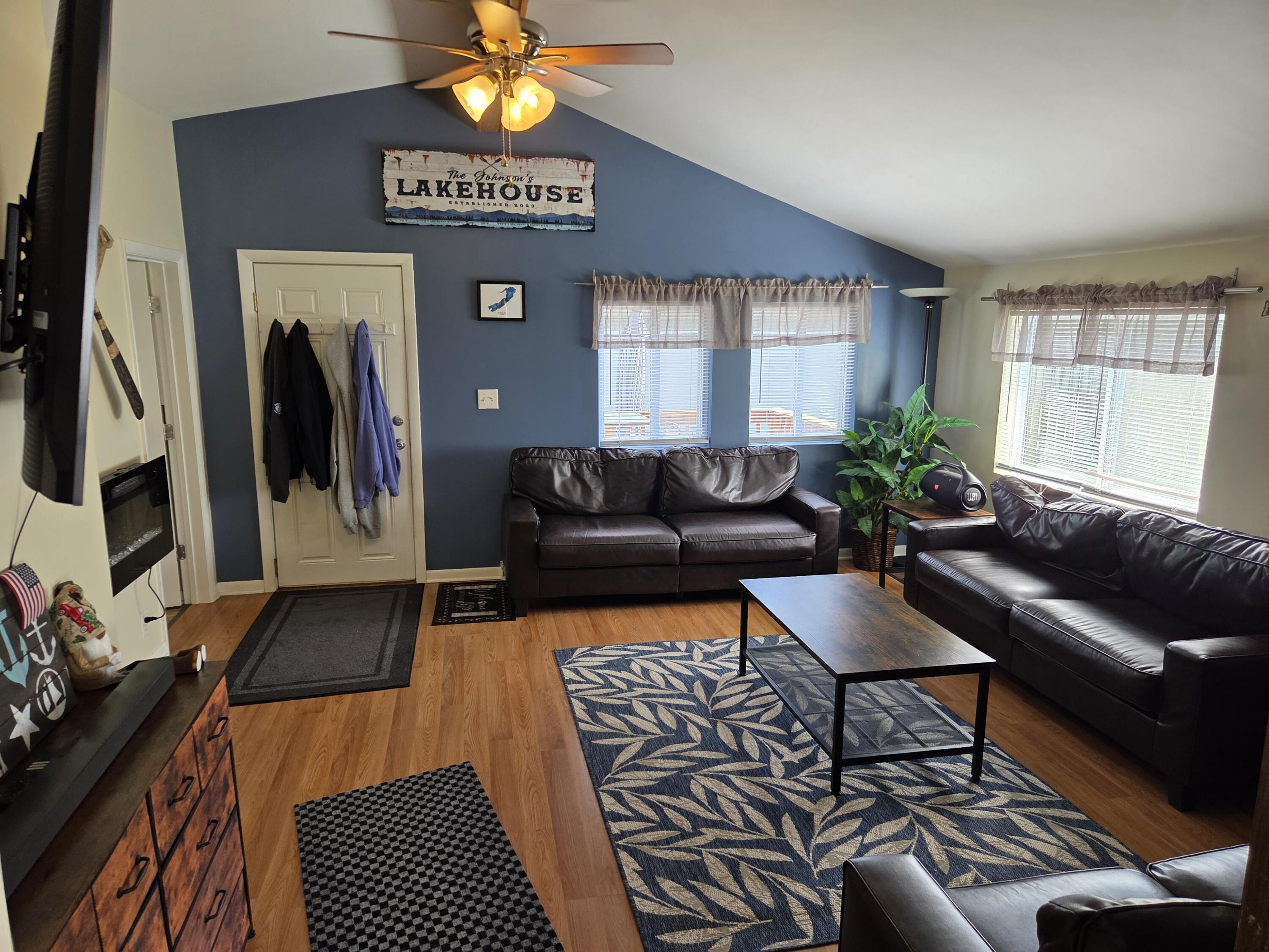 Wisconsin Lake Home for sale (MLS#: 1932622) at 2816  Mabie St, in Delavan, Wisconsin. (6 of 30)