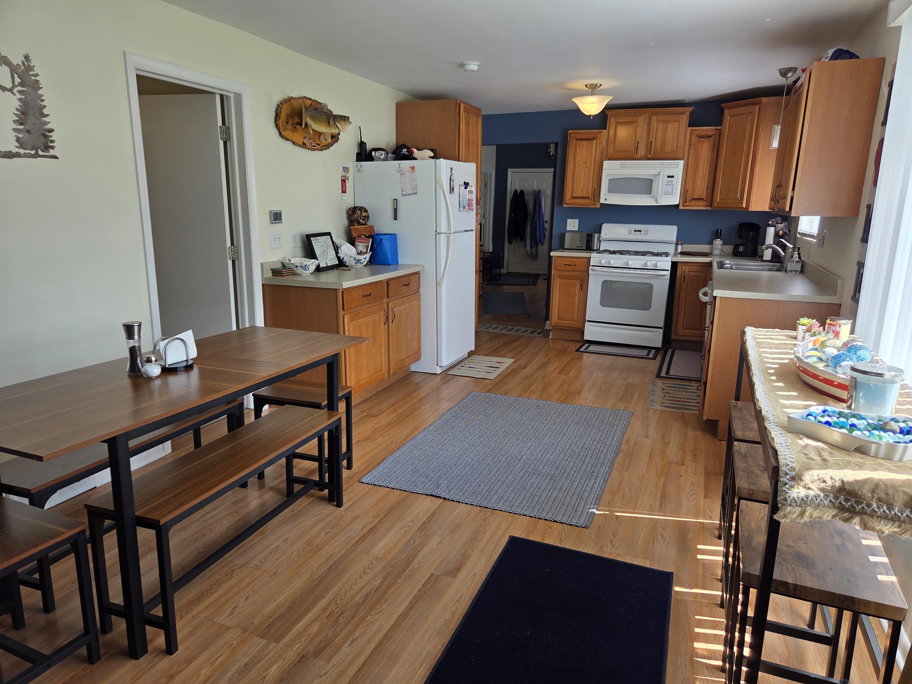 Wisconsin Lake Home for sale (MLS#: 1932622) at 2816  Mabie St, in Delavan, Wisconsin. (8 of 30)