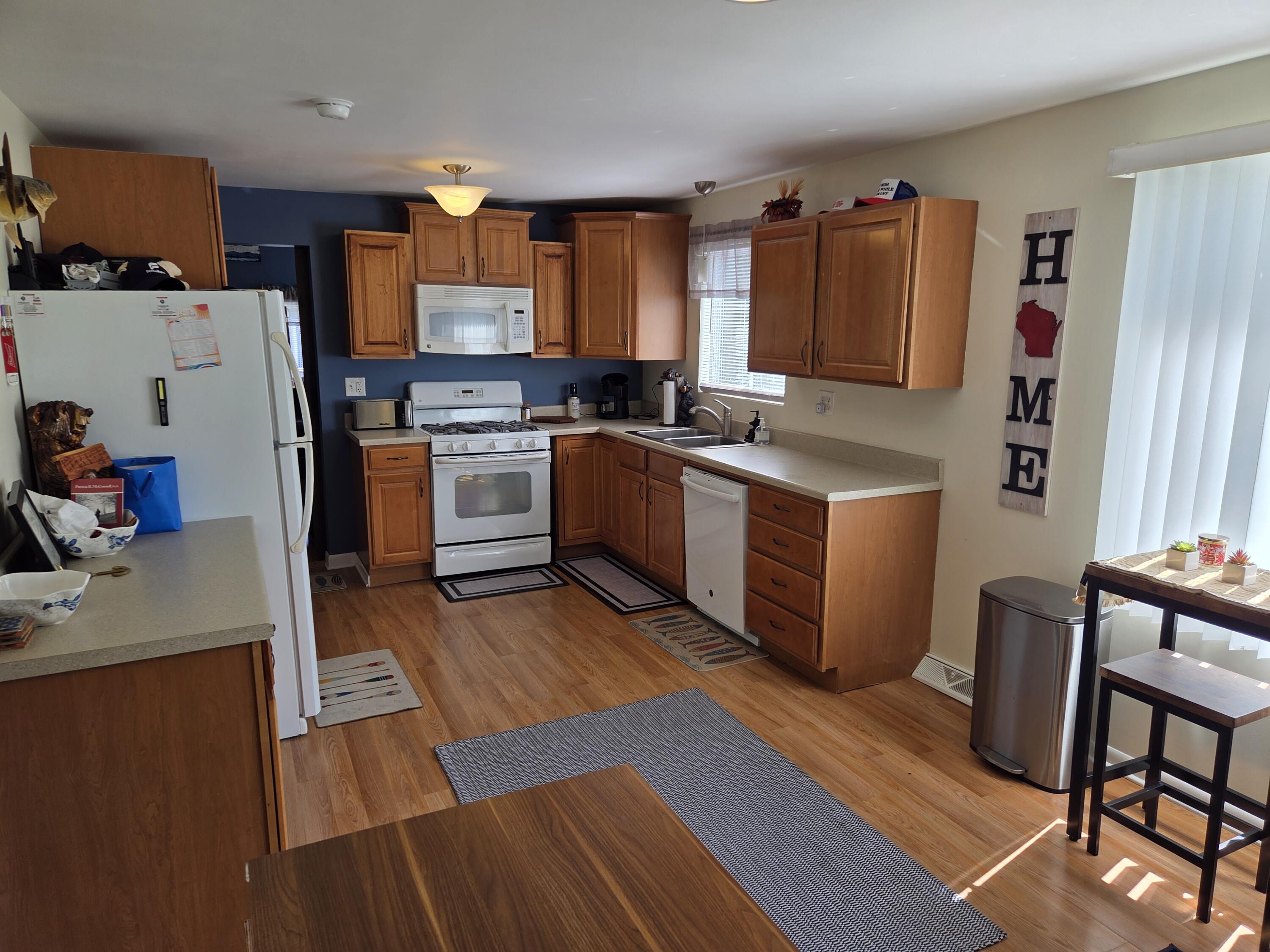 Wisconsin Lake Home for sale (MLS#: 1932622) at 2816  Mabie St, in Delavan, Wisconsin. (10 of 30)