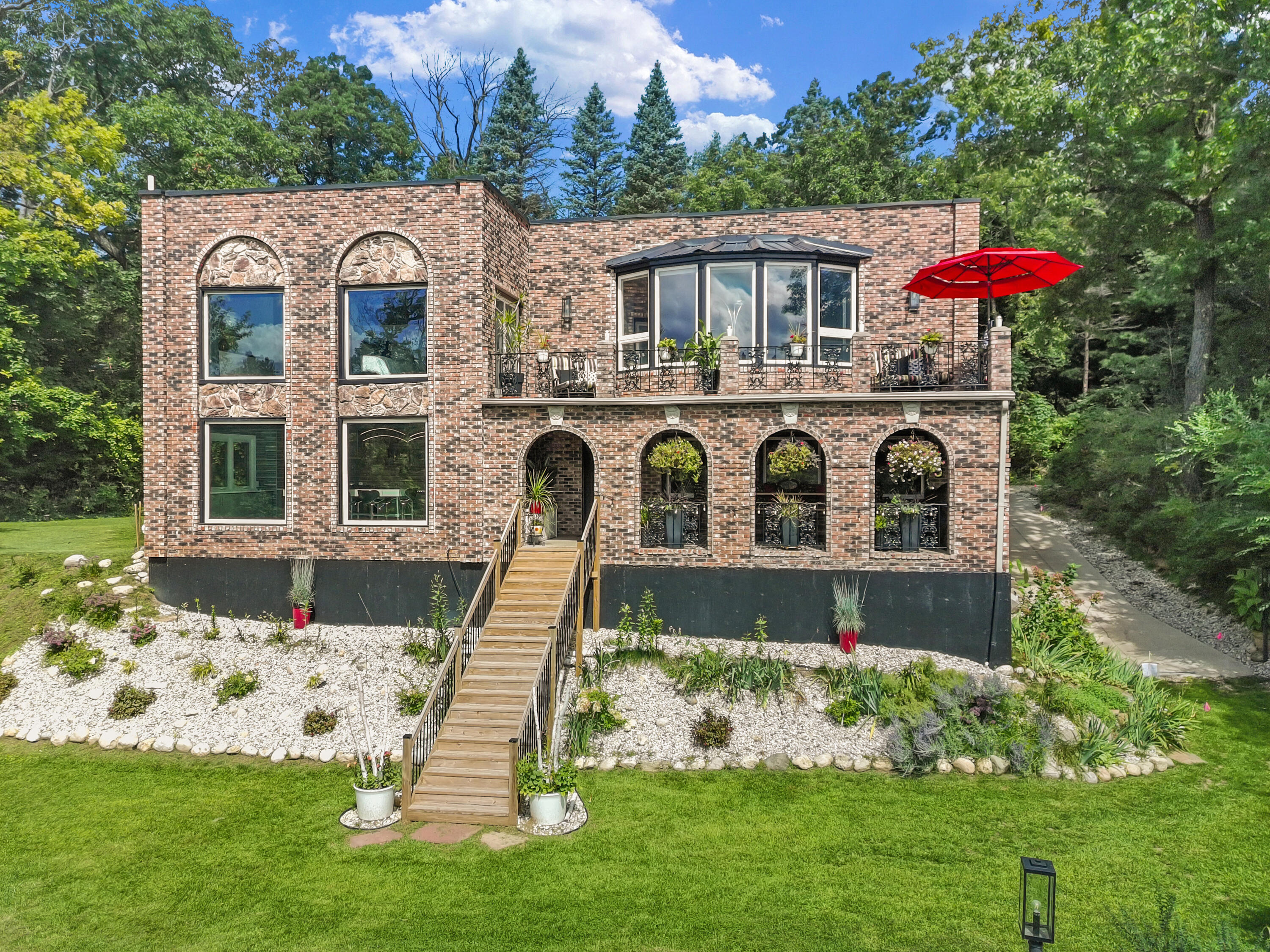 Wisconsin Lake Home for sale (MLS#: 1932639) at W5505  Rocky Rd, in La Grange, Wisconsin. (4 of 45)